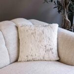 Kırlent - Tavşan Tüyü - Altın Varaklı - Görsel 4