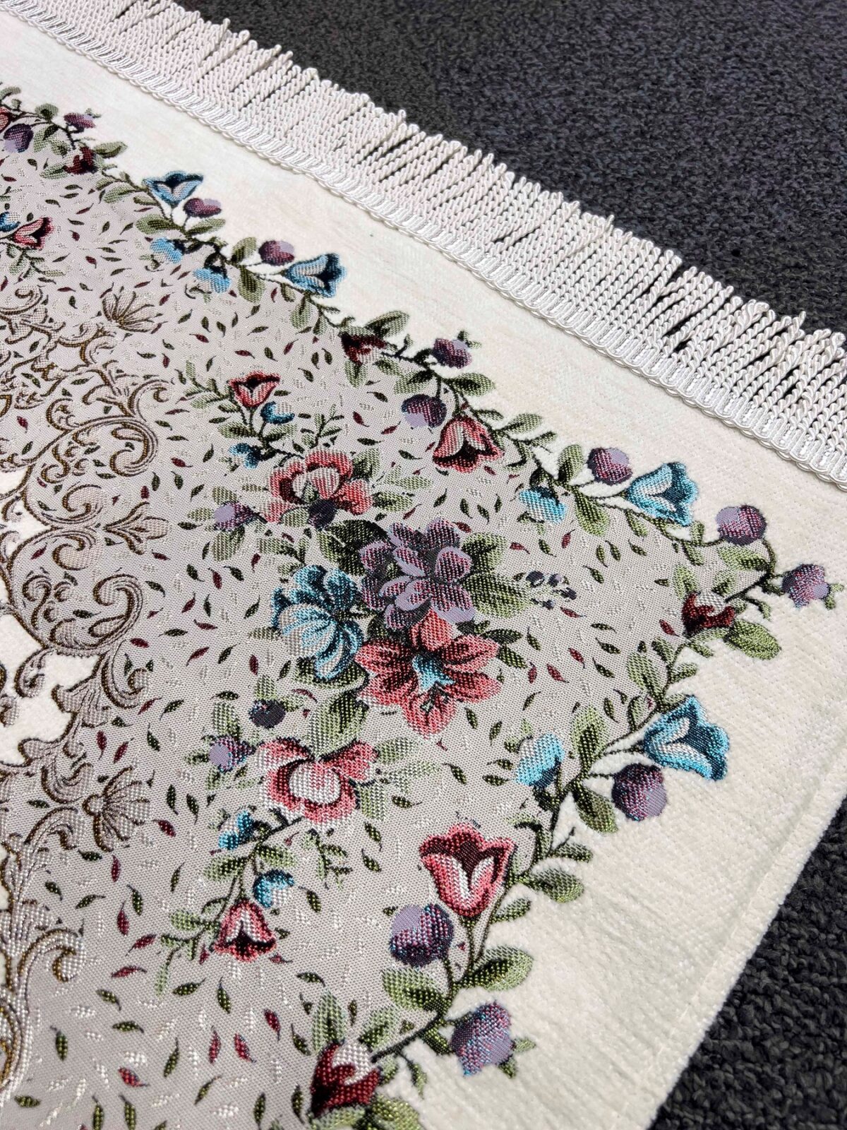 Altın Nakış Seccade - Şönil Kumaş - Krem - Görsel 3