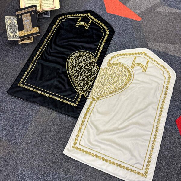 Seccade - Kalp Desenli - Siyah ve Beyaz - İkili Set - Süslemeli