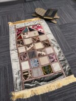Modern Patchwork Mozaik Desenli Saçaklı Seccade